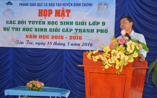 Họp mặt các đội tuyển học sinh giỏi lớp 9 dự thi học sinh giỏi cấp thành phố năm học 2015 - 2016.
